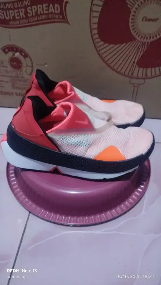 sepatu nike flyease