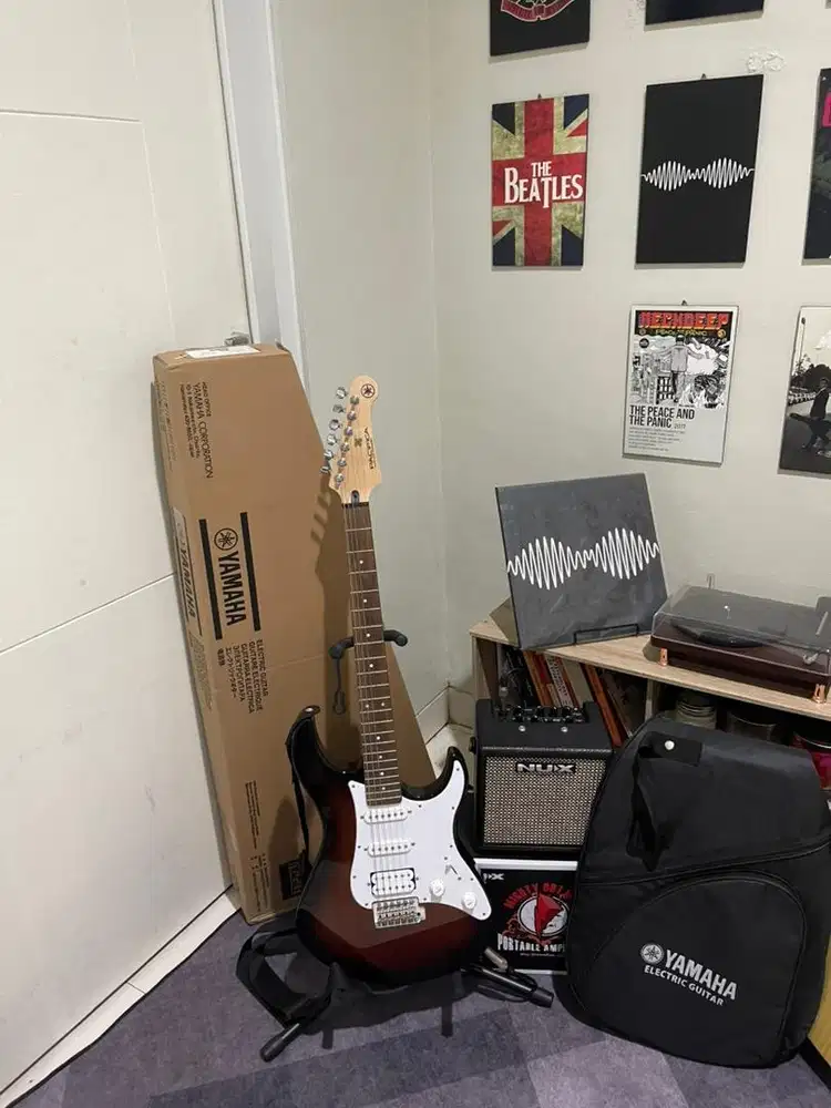 Jual Gitar Yamaha Pacifica 112J Sunburst & Nux Mighty 8BT mk2 Sepaket