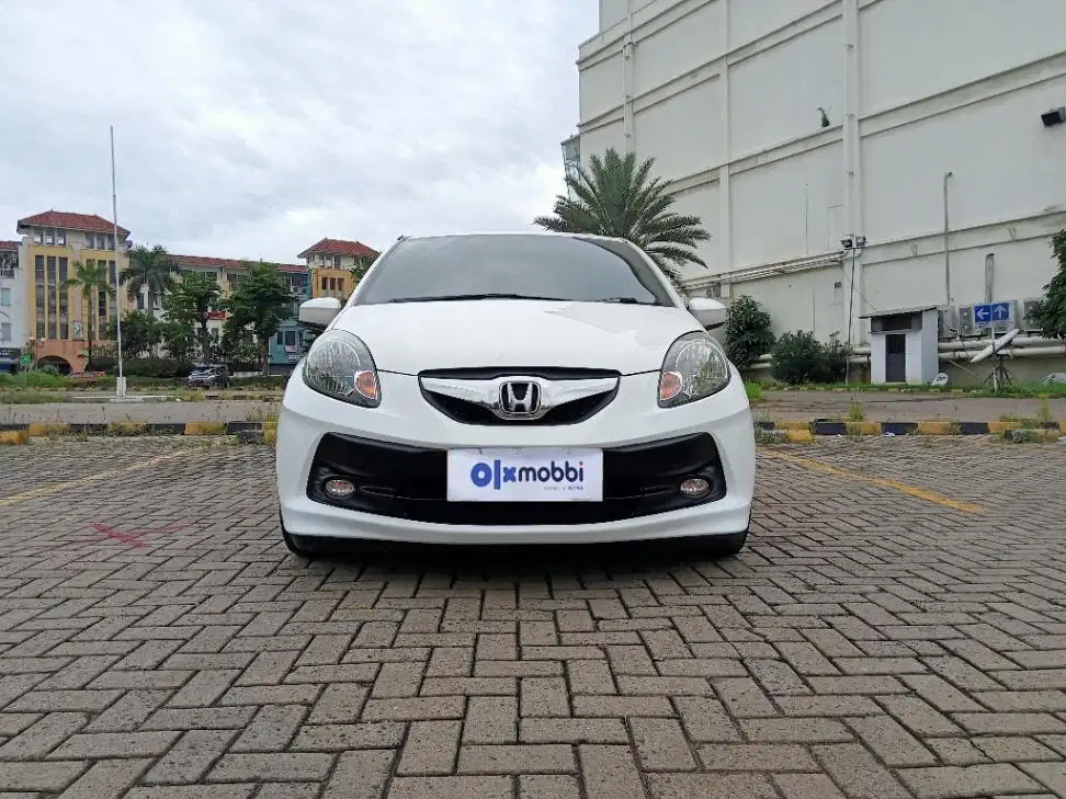 TDP 4,JT Honda Brio 1.2 E Bensin-AT Putih 2014
