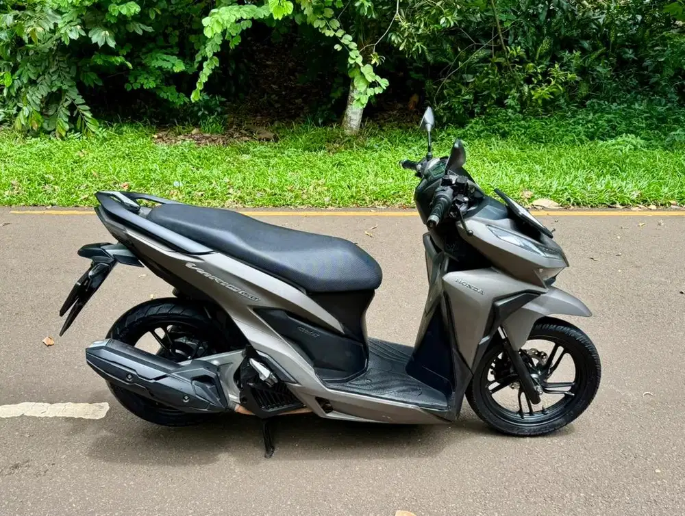 Honda Vario 150 Keyless CBS ISS MULUSSS Pajak Hidup Panjang