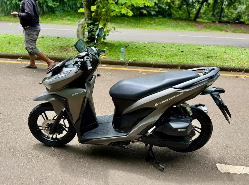 Honda Vario 150 Keyless CBS ISS MULUSSS Pajak Hidup Panjang
