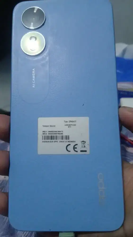 Handphone oppo a17