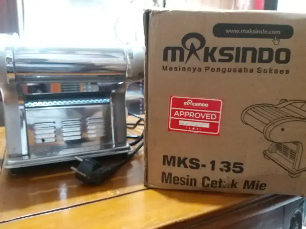 Mesin Giling Adonan Kue Molen dan Mie