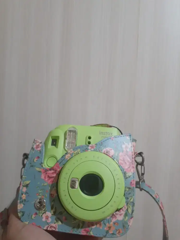 polaroid instax mini 9