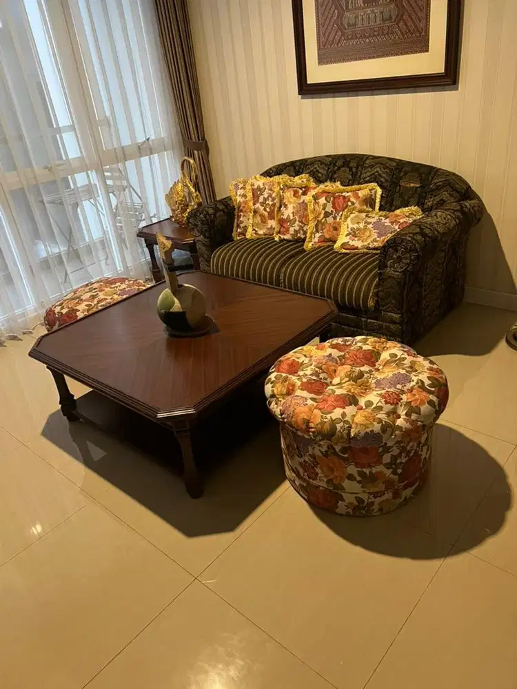 Coffe table good condition