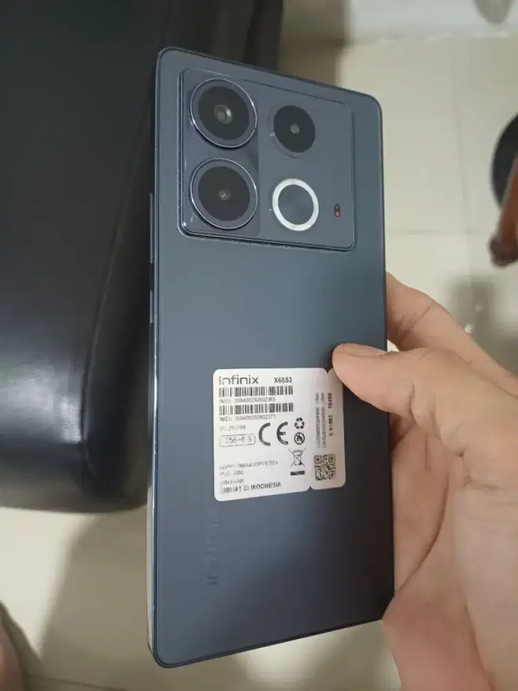 Infinix note 40 ram 8/256gb hp only