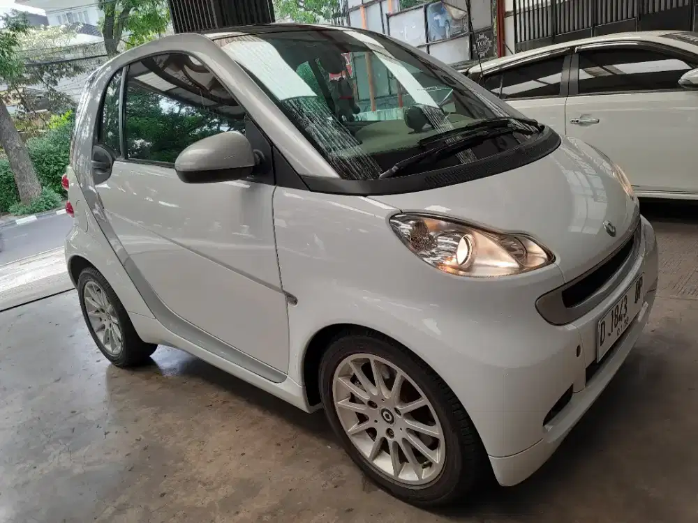 Smart fortwo coupe at