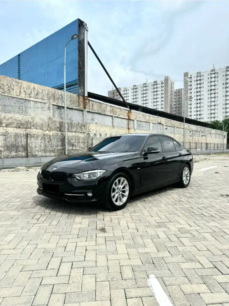 BMW F30 LCI 320i Sport