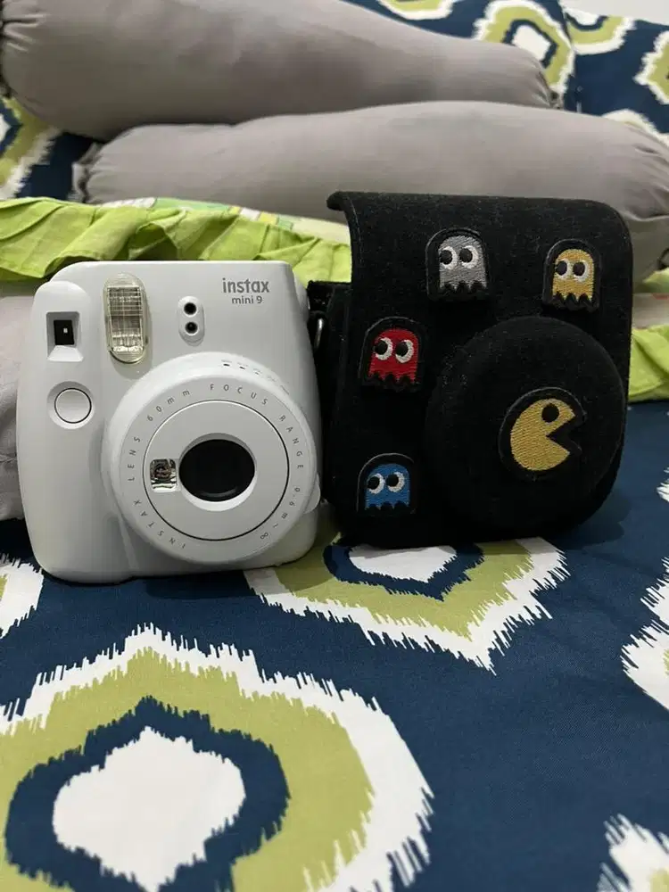 Pre loved instax 9
