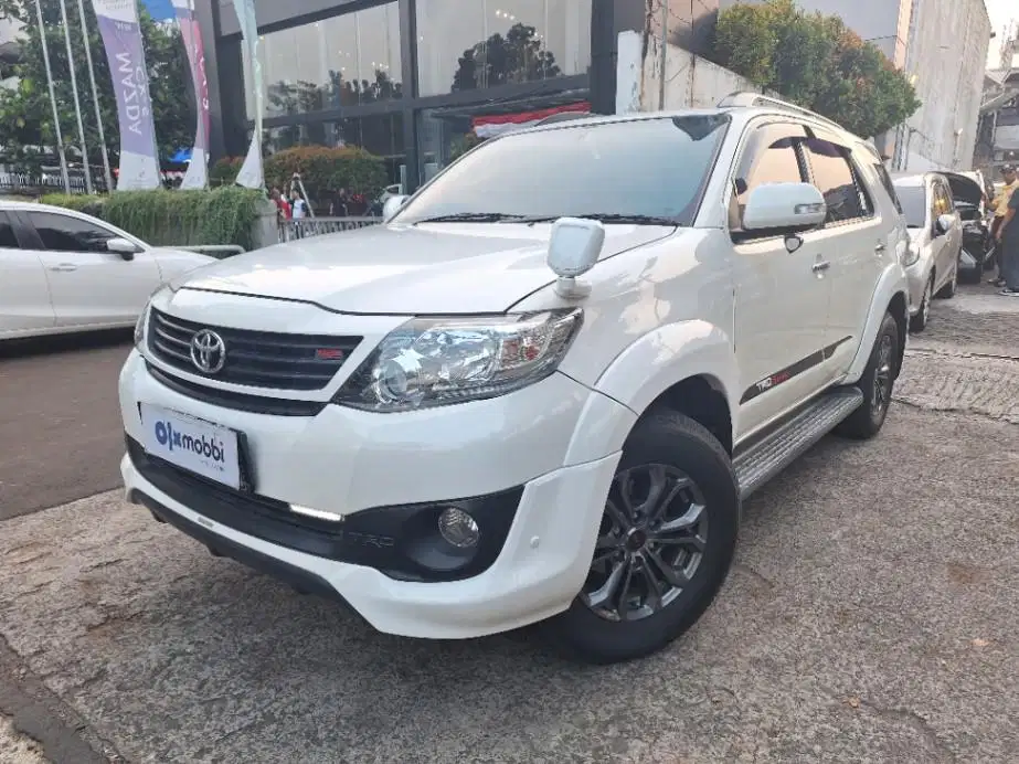 TDP 11JT Toyota Fortuner 2.7 TRD G Luxury Bensin-AT Putih 2015