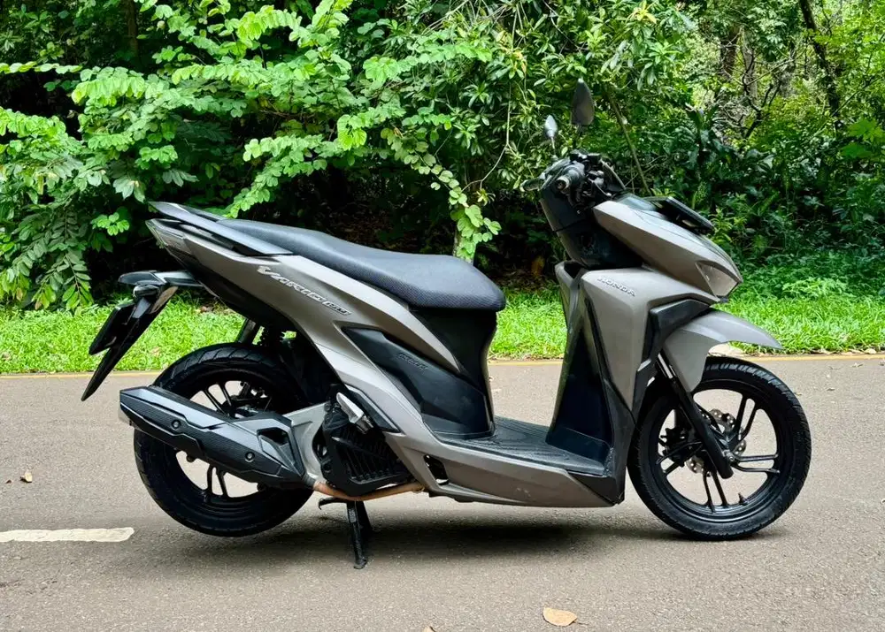 Honda Vario 150 Keyless CBS ISS MULUSSS Pajak Hidup Panjang