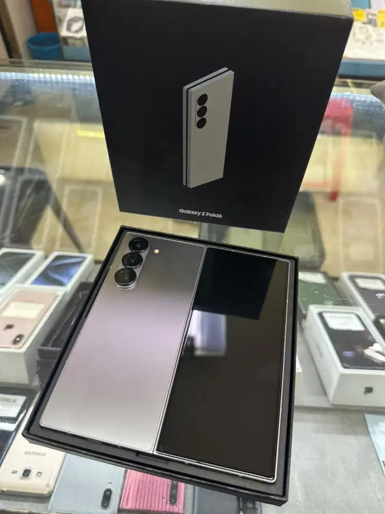 Samsung Galaxy Z Fold 6 12/256 silver garansi resmi 07/03/2026