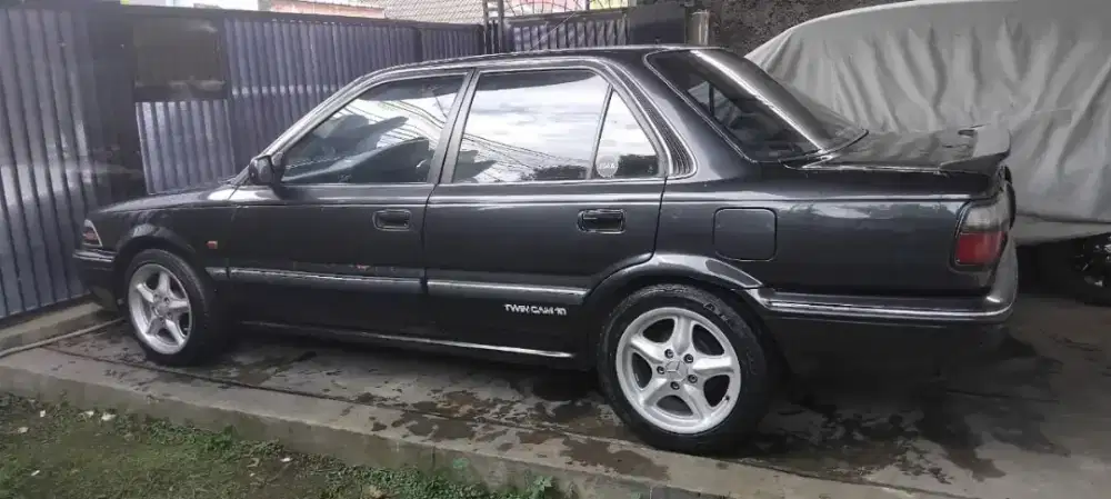 Toyota Corolla 1989 Bensin
