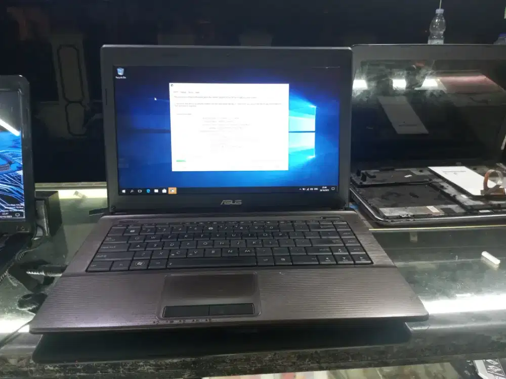 Laptop Asus core i3 windows 10