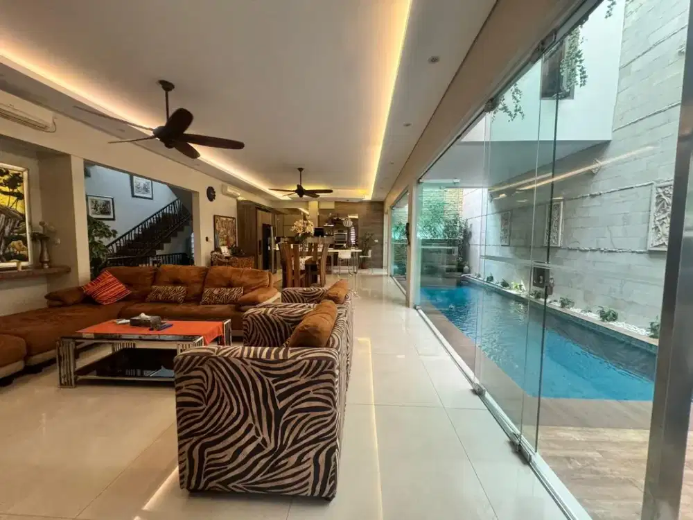 Disewakan Rumah Mewah dengan Furnished, dekat MRT Cipete Jakarta Selatan