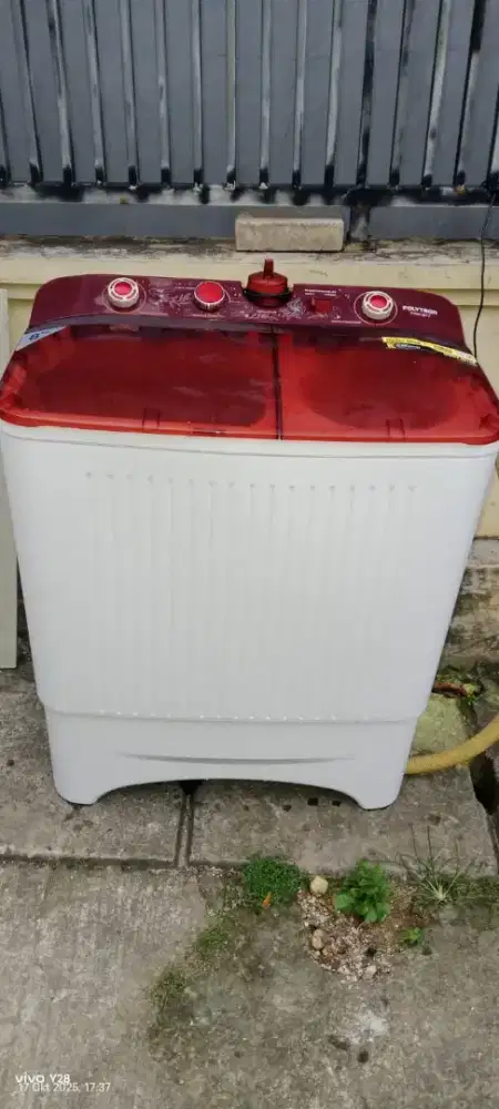 Dijual mesin cuci 2 tabung merk POLYTRON