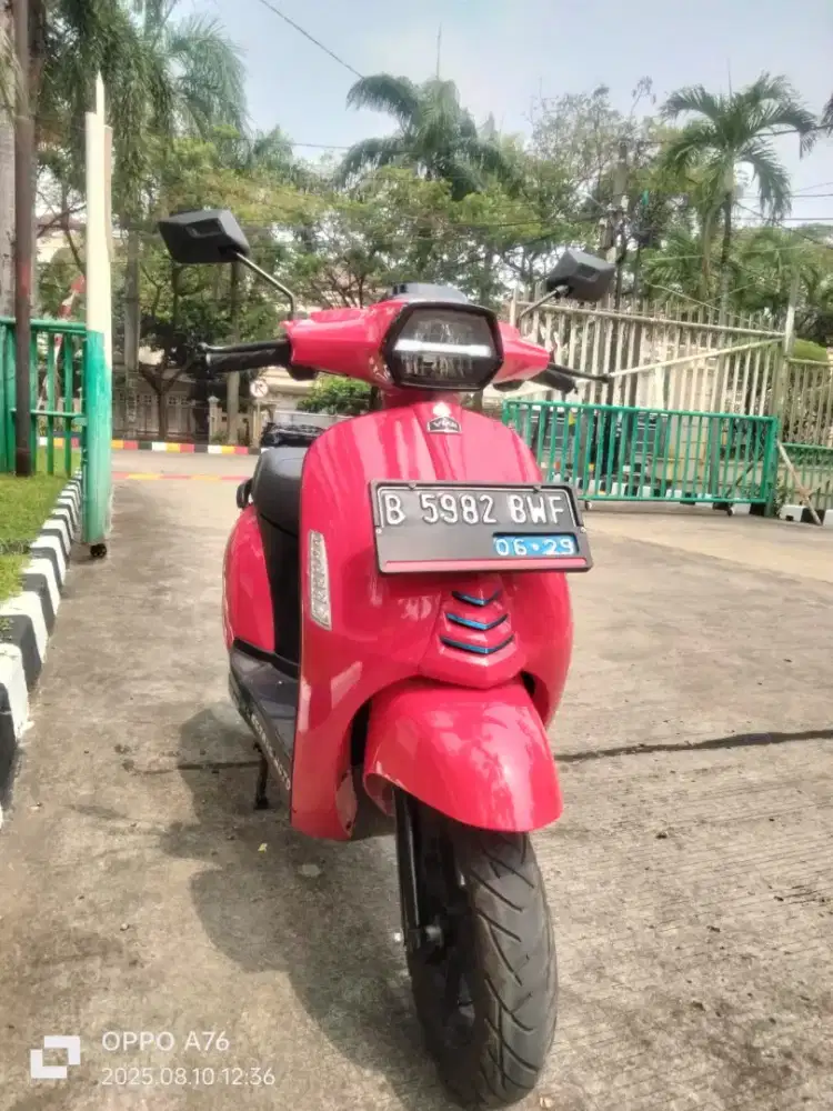 Motor listrik VIAR ev1