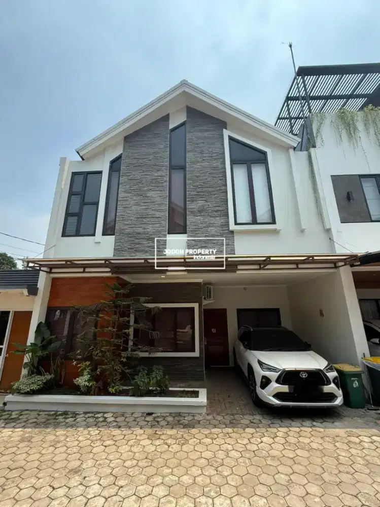 DISEWAKAN RUMAH SEMIFURNISH EKSLUSIF DI CIRENDEU DEKAT MRT LEBAK BULUS