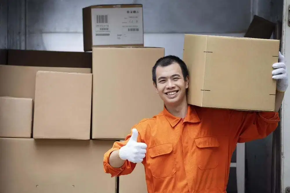 Lowongan packing&bongkar barang khsusu pria
