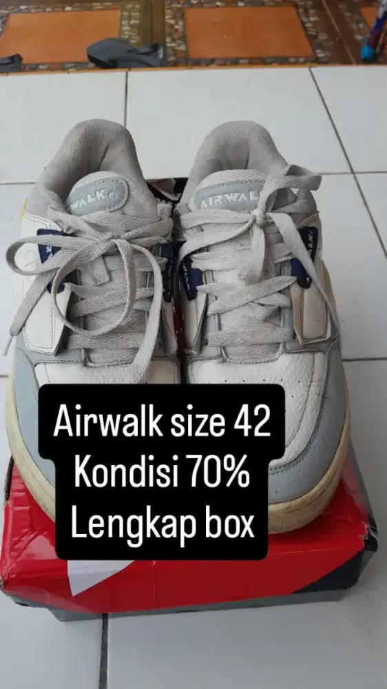 Airwalk size 42