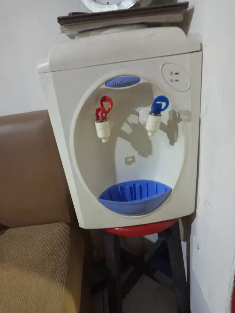 Dispenser Miyako Panas Adem
