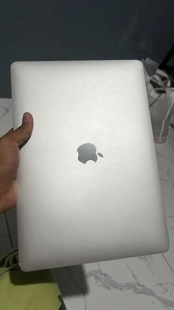 MacBook Air M1 (silver) 8/256