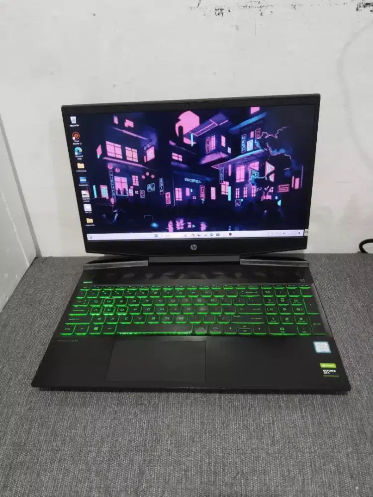 Laptop Gaming Hp pavilion15  core i7 16/SSD 256+1tb Nvidia GTX1650 4gb