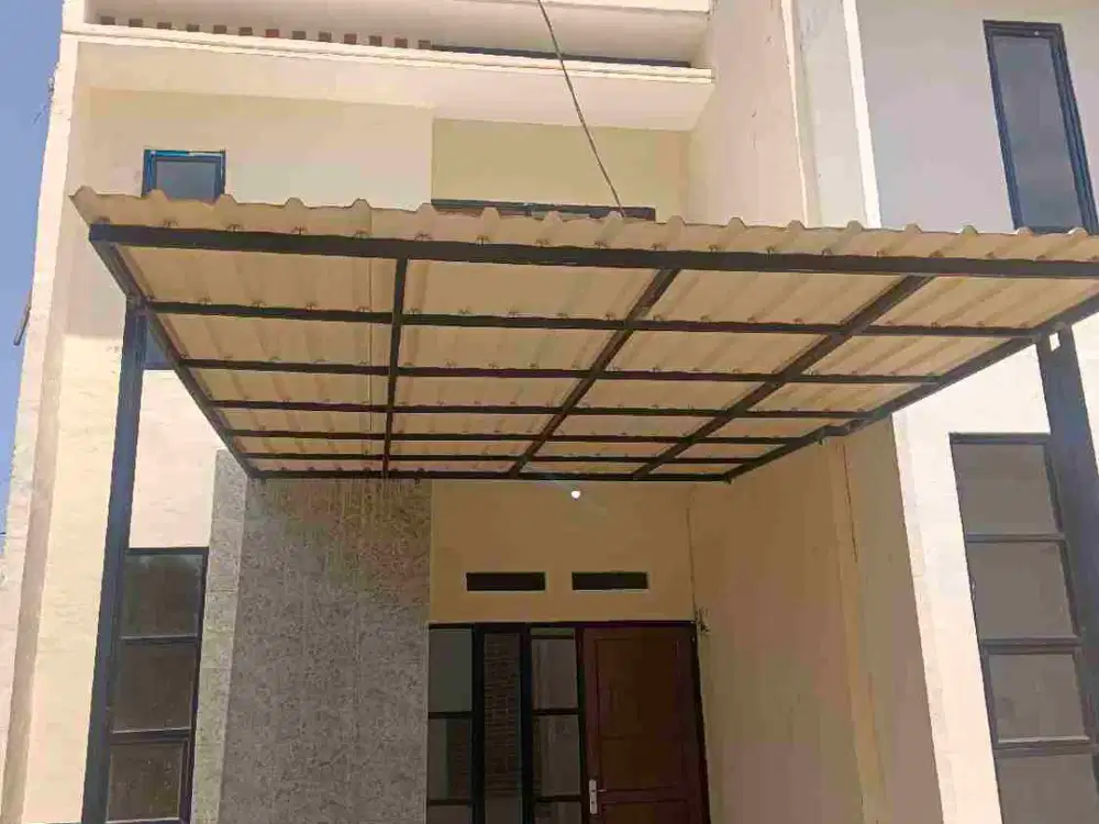 Rumah dijual 3 kamar tidur dan 2 kamar mandi dekat stasiun, pintu dan bebas banjir akses mobil