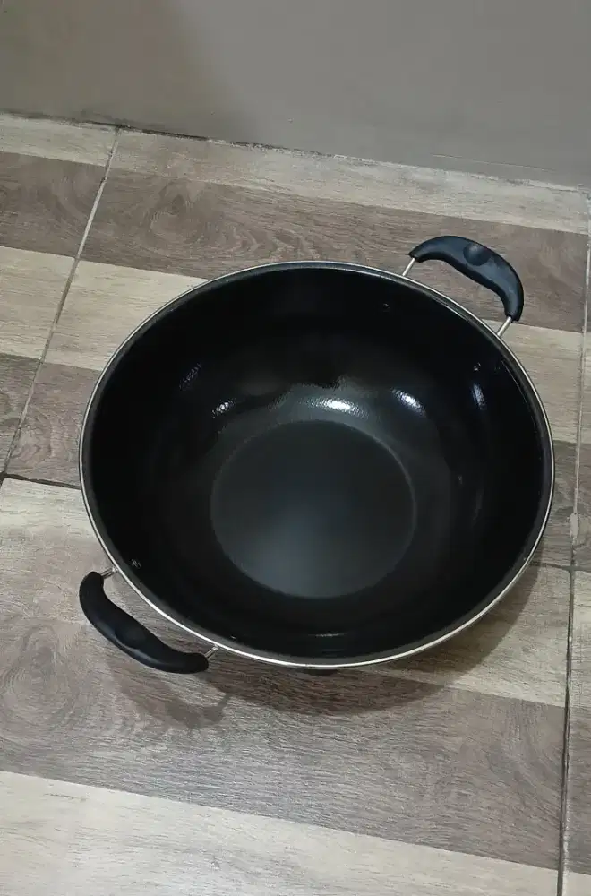 Wajan enamel 30 cm