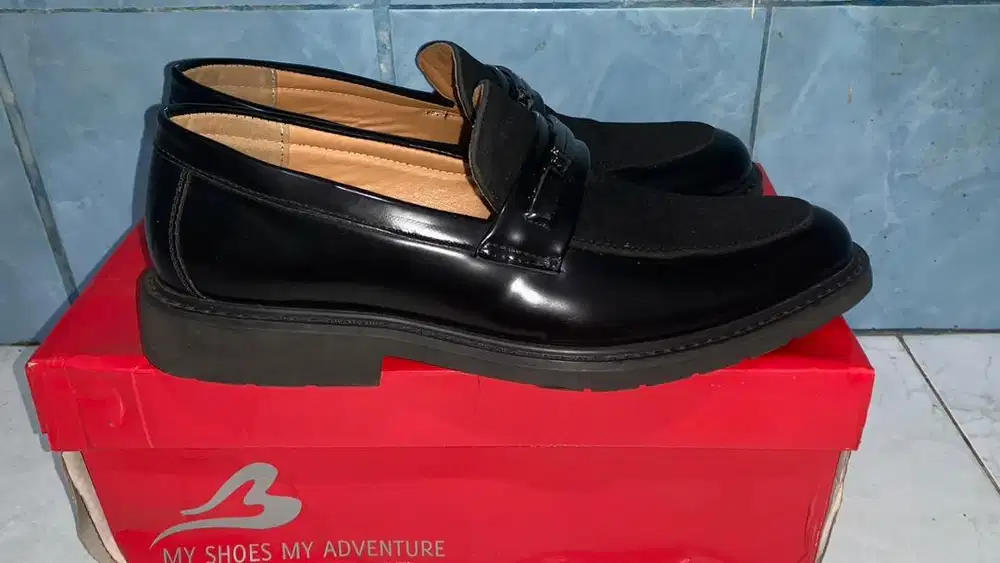 Sepatu Pantofel Pria