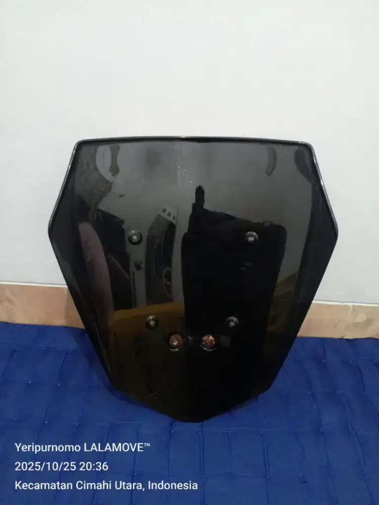 Tameng Visor atau Windshield