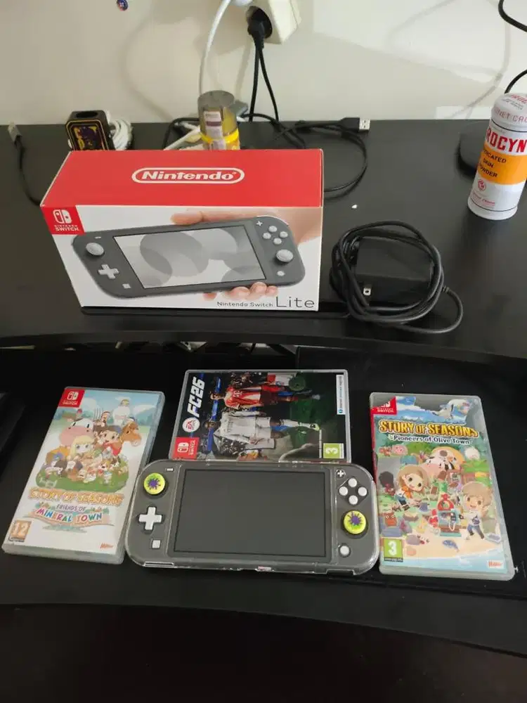 Nintendo switch Lite OFW Baru pakai 1 bulan Fullset original
