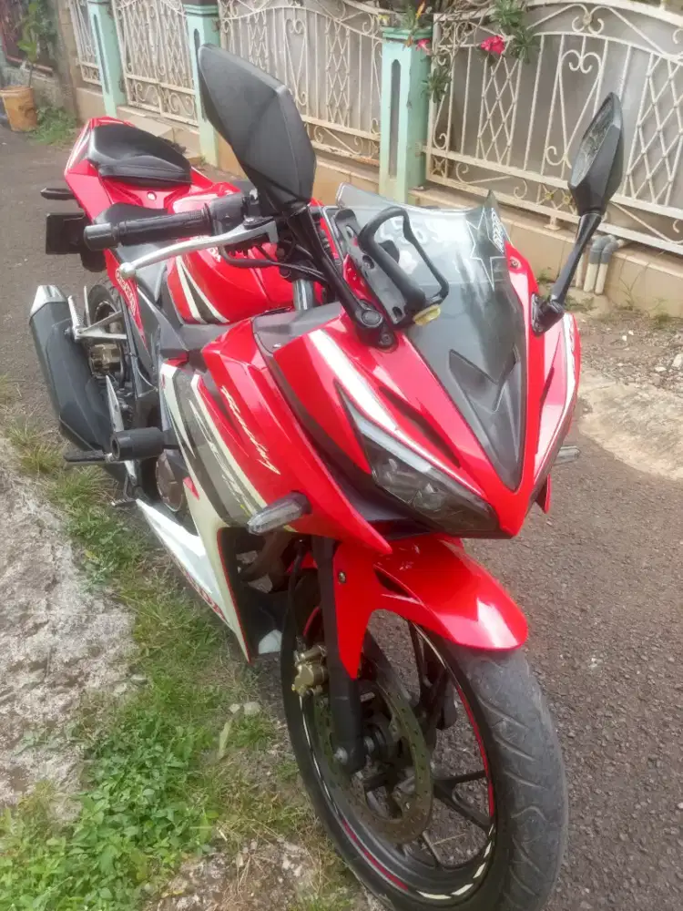 Honda CBR 150 cc