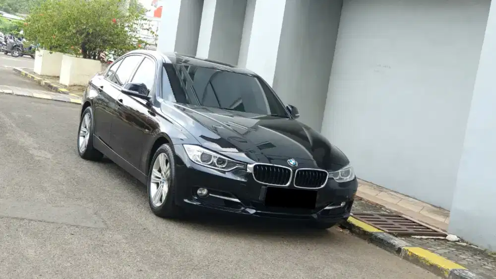 [ LOW KM ] BMW 320i 320 i N20 F30 Sport AT 2014/2015