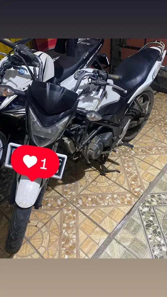 Honda CB150R tahun 2013