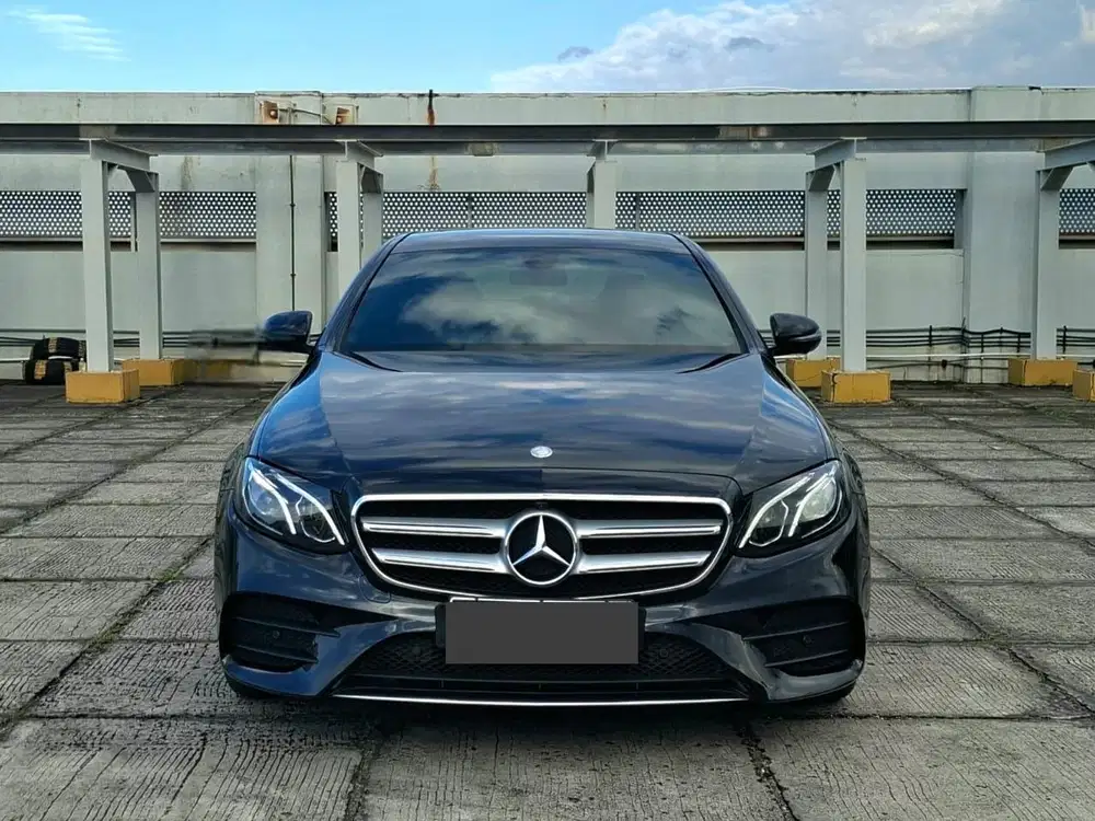 Mercedes-Benz E300 AMG AT 2017 Bensin