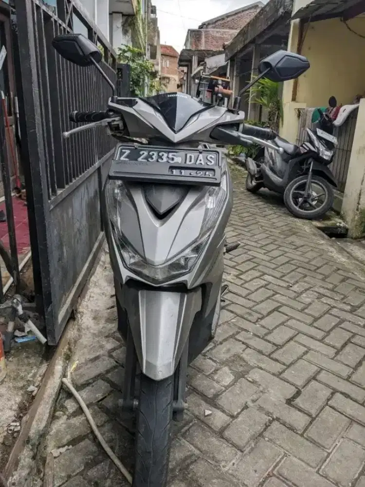 Honda beat deluxe