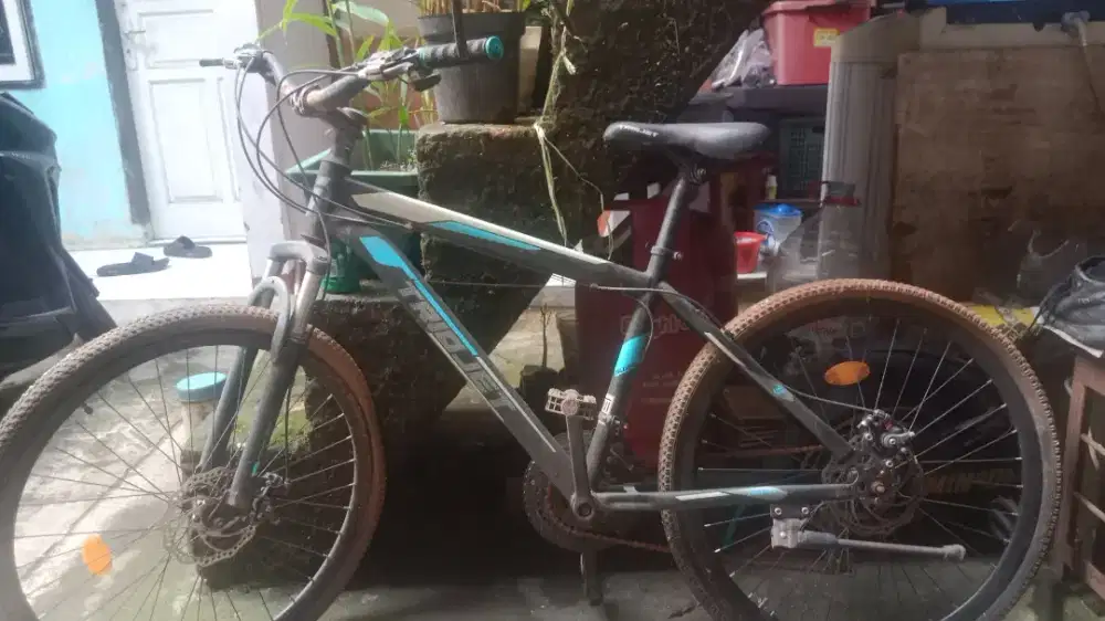 Sepeda gunung bekas