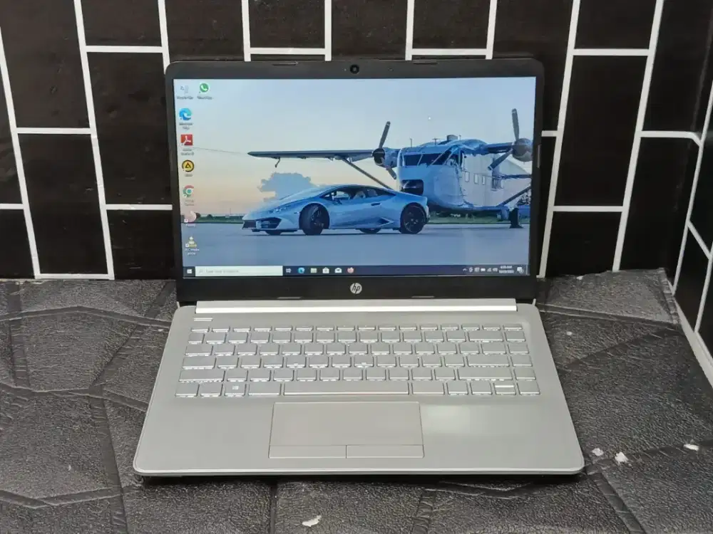 Laptop hp 14-dk0xxx prosesor AMD A4-9125 RADEON R3/Ram 4GB/HDD 1TB