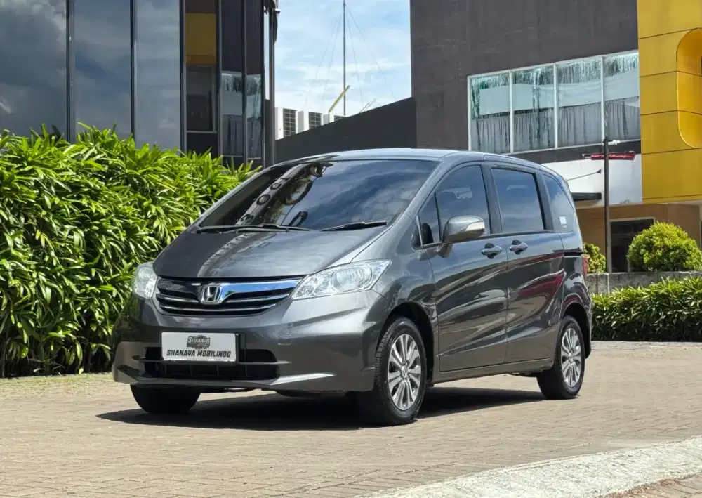 Honda Freed SD 1.5 Double PowerMatic A/T 2013 Abu Abu Metalik