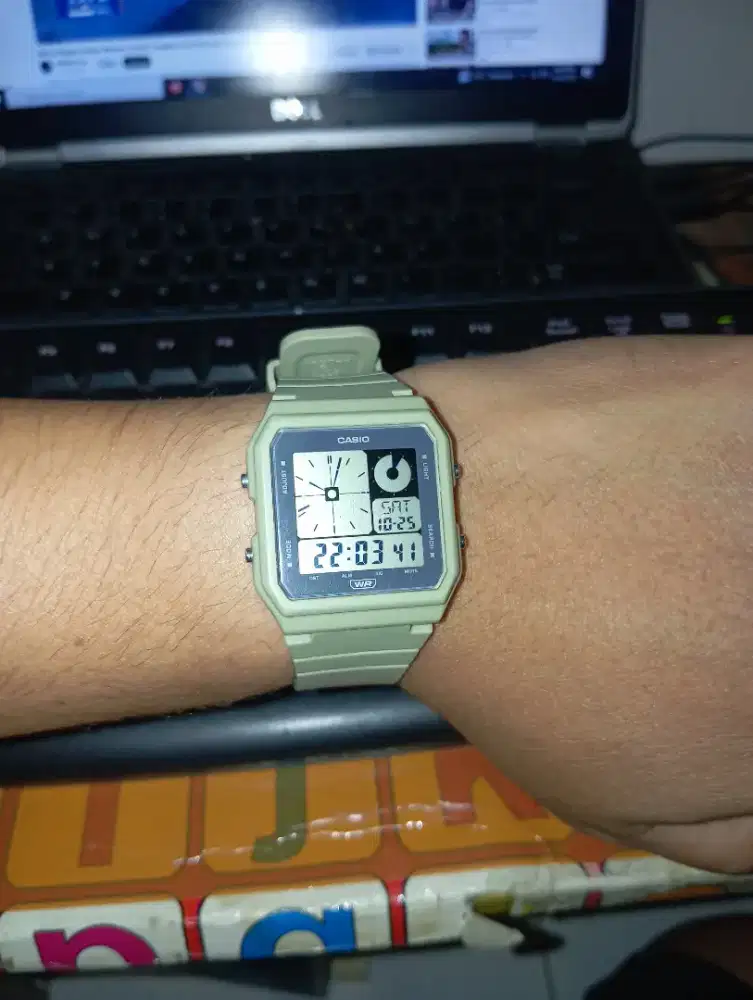 Jam tangan Casio LF- 20W