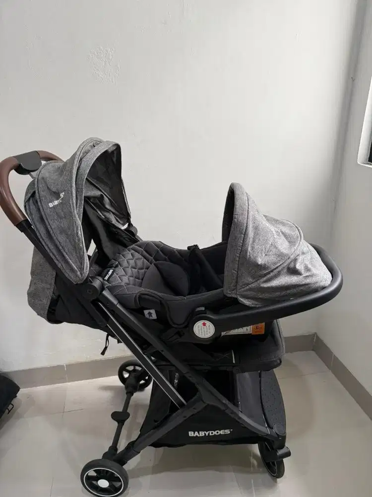 Stroller Babydoes Driver+Ts compact