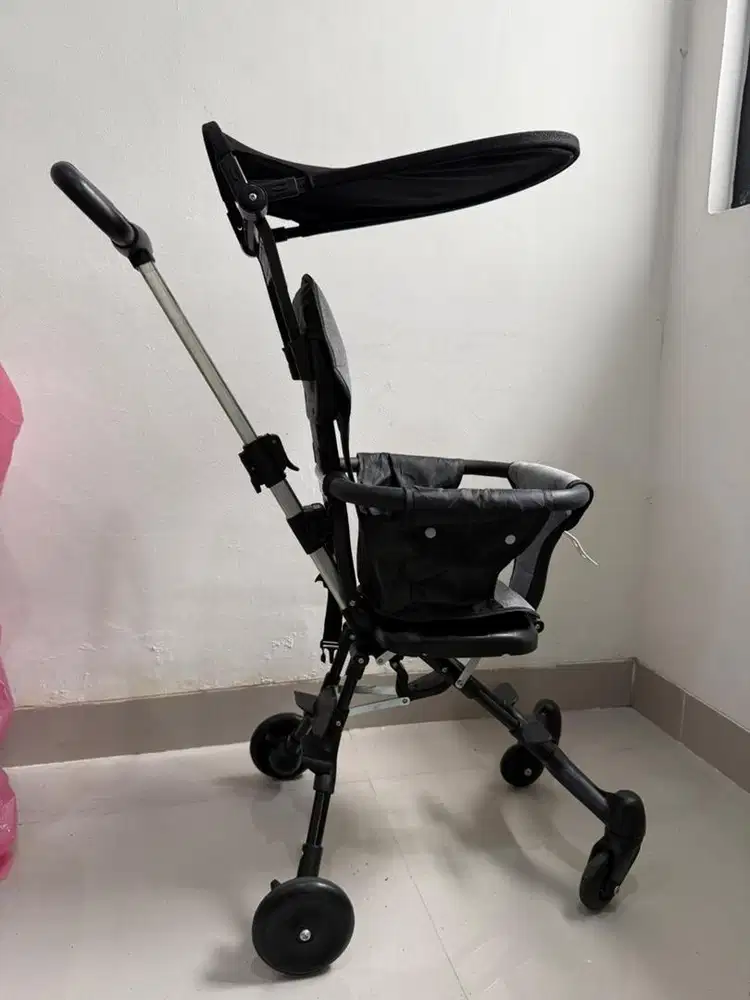 Stroller traveling cabin size
