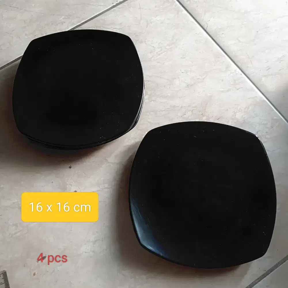 piring sushi piring dimsum piring segi hitam piring melamin