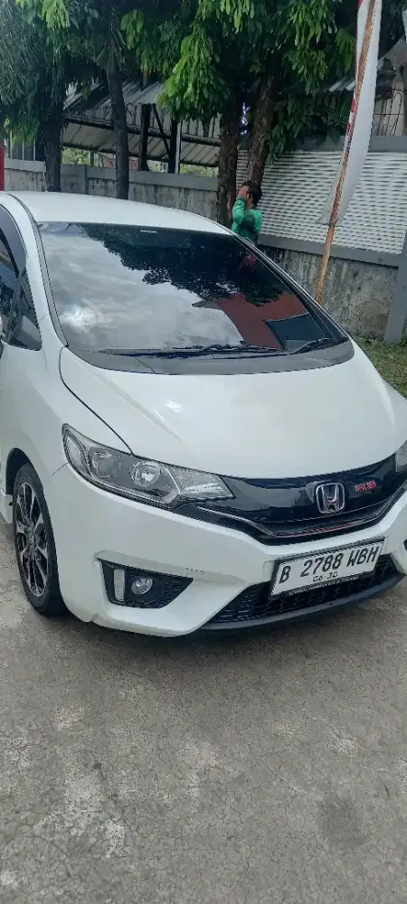 Di jual Hoda jazz rs at 2017