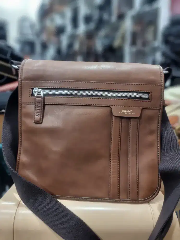 Sling bag Bally vintage Made in Switzerland
