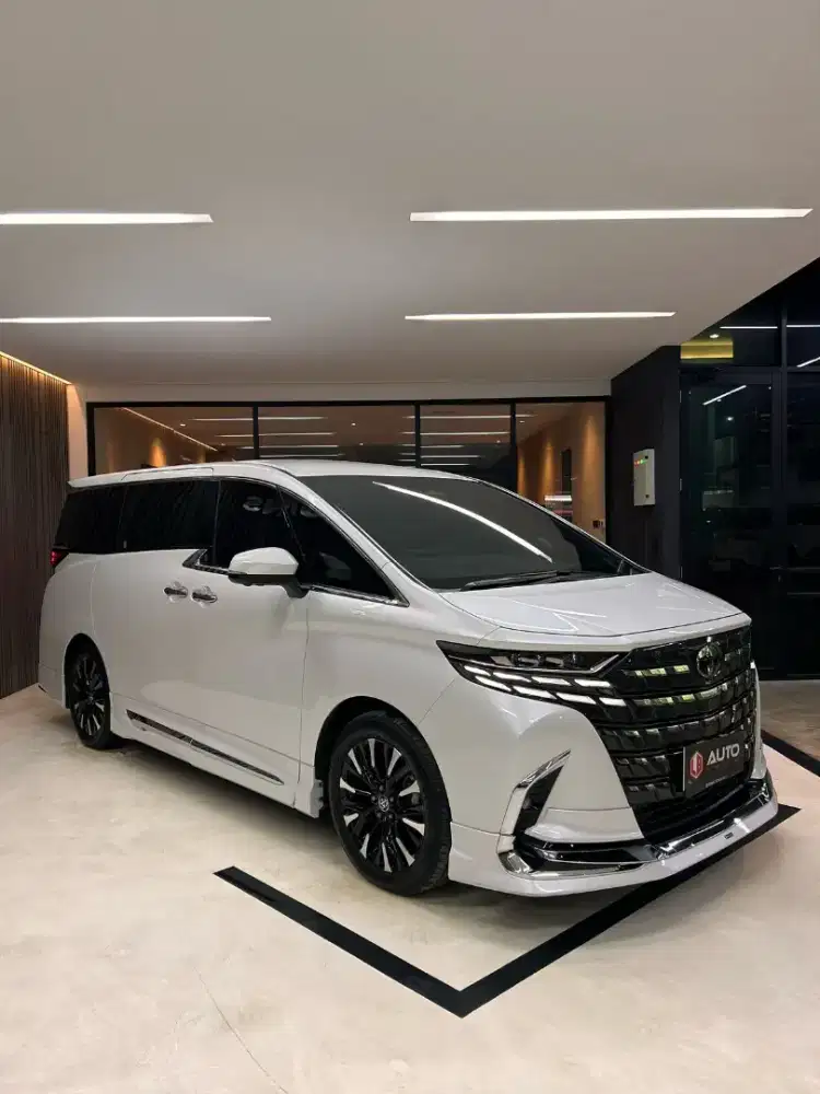 Toyota Alphard Modelista G Bensin 2024 Putih Km26rb B81BOB Nik 2023