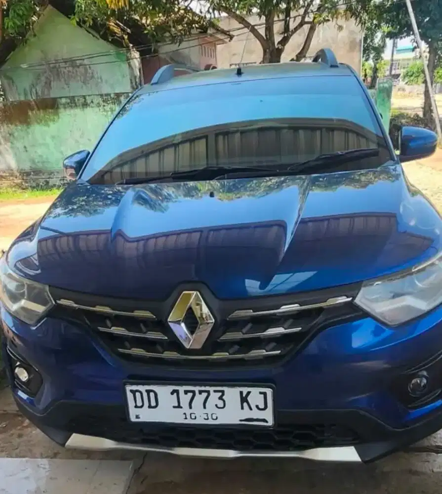 Renault tribert 2020 sangat irit 1.0cc surat lengkap pajak aman