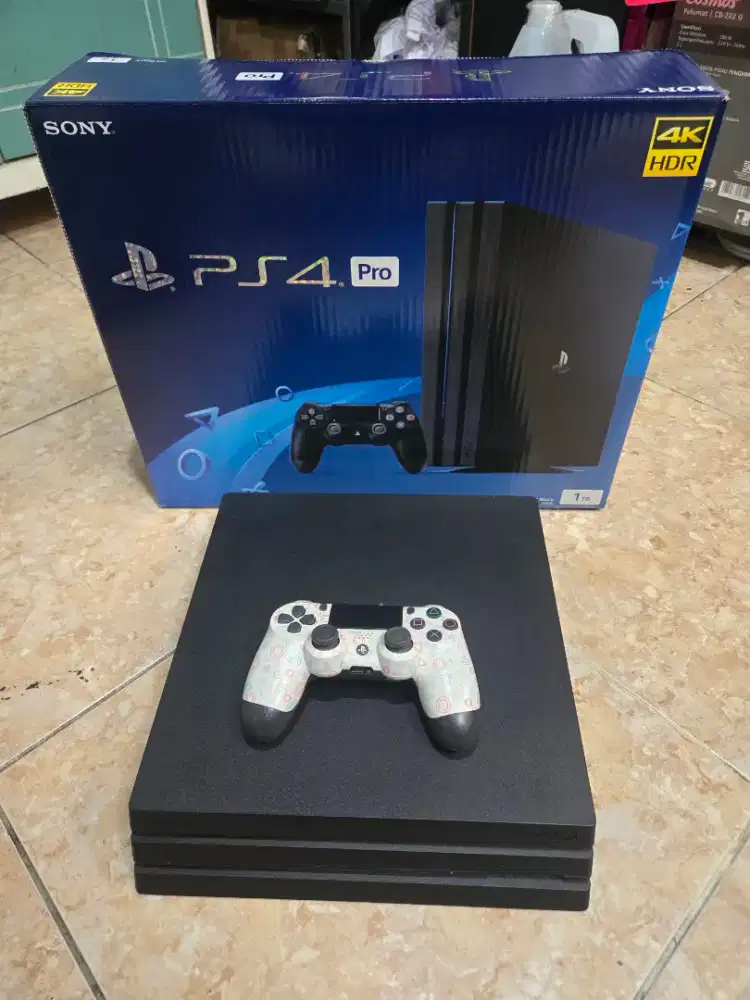 PS4 PS 4 PLAYSTATION 4 PRO 1TB ORI TT PS3