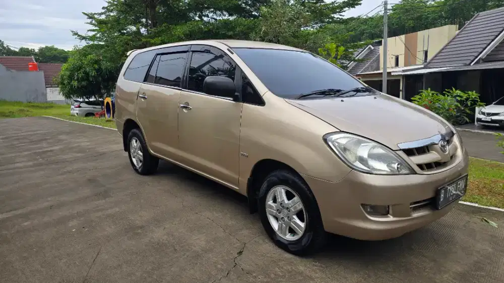 Toyota Kijang innova G AT